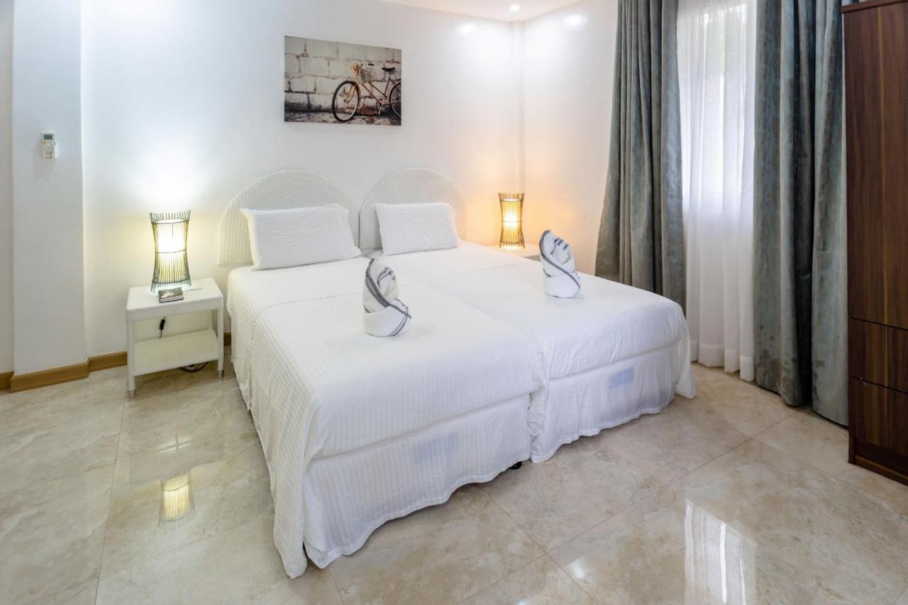 Madison Garden And Residences Panglao Eksteriør billede